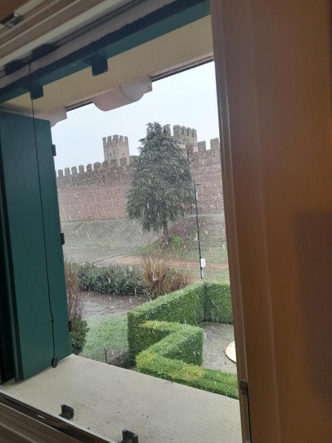 Bed And Breakfast Castello Villafranca di Verona Luaran gambar